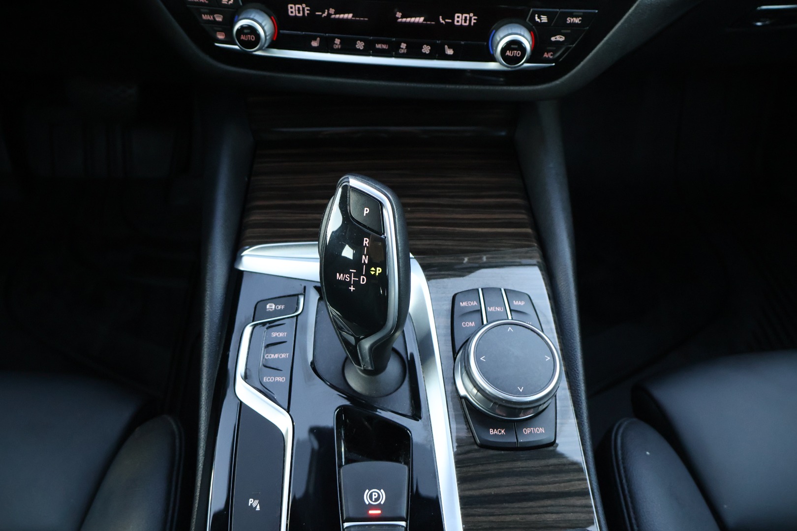 2018 BMW 5 Series 530i - Photo 21