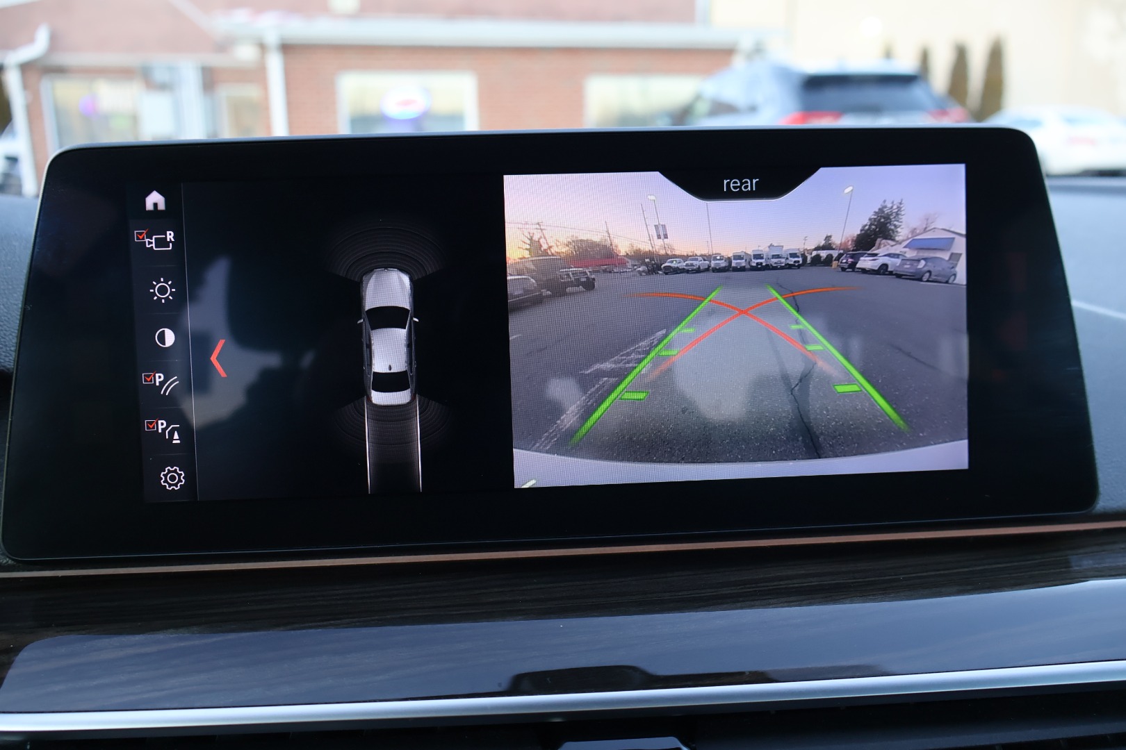 2018 BMW 5 Series 530i - Photo 27