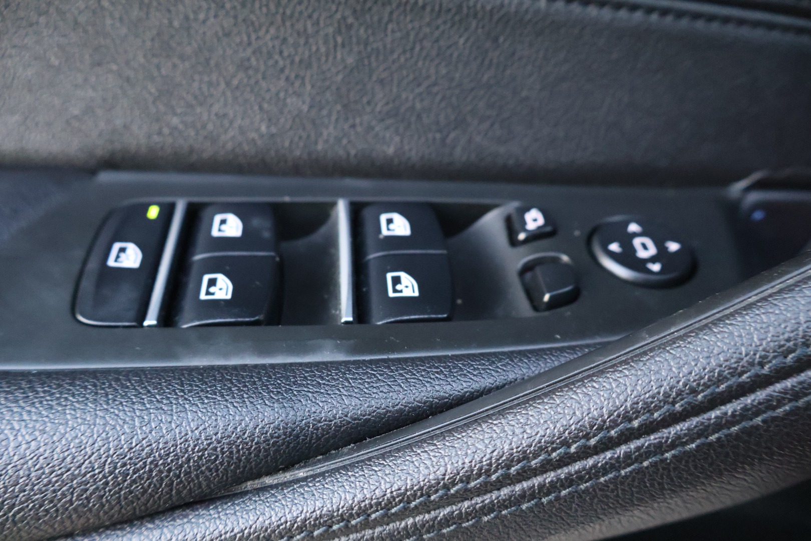 2018 BMW 5 Series 530i - Photo 28