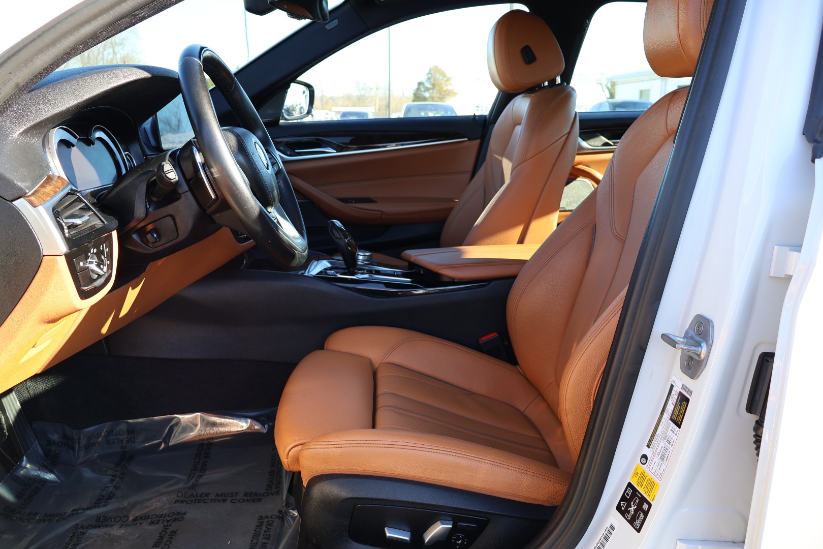 2017 BMW 5 Series 540i - Photo 10