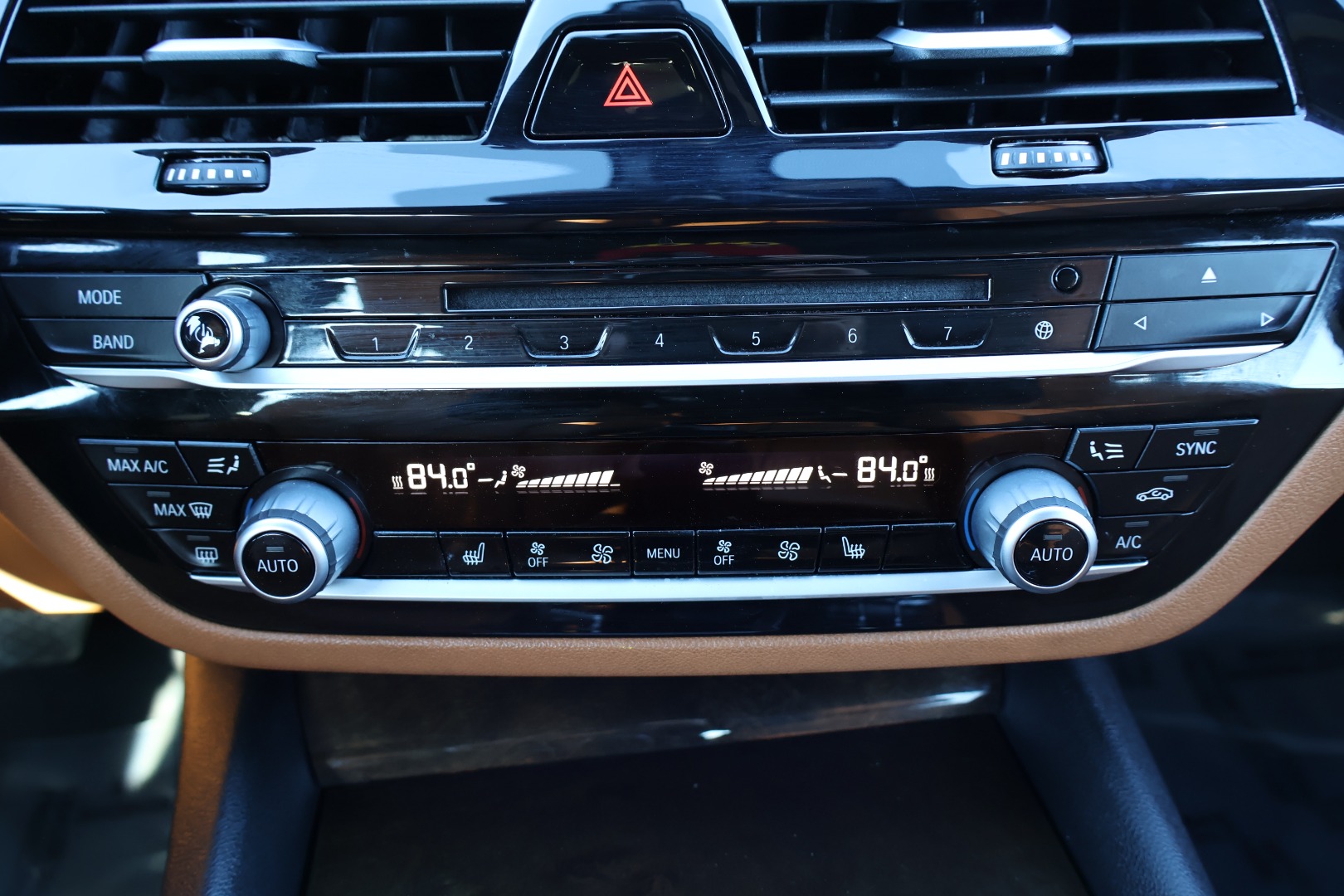 2017 BMW 5 Series 540i - Photo 19