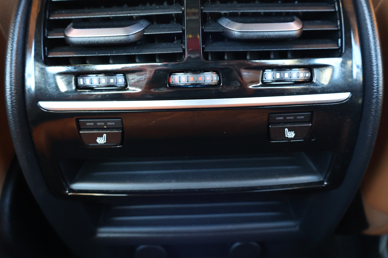 2017 BMW 5 Series 540i - Photo 23