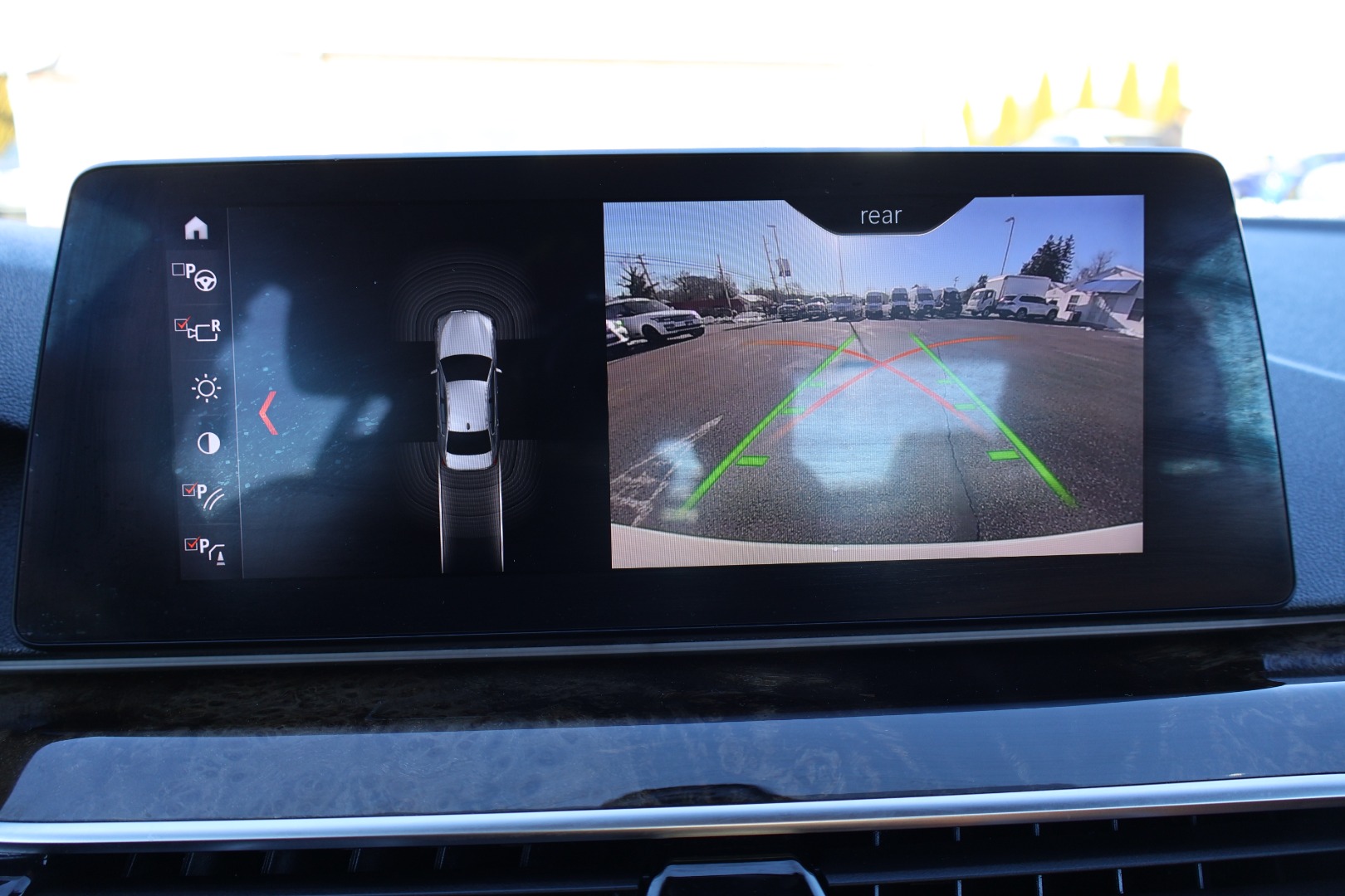 2017 BMW 5 Series 540i - Photo 26