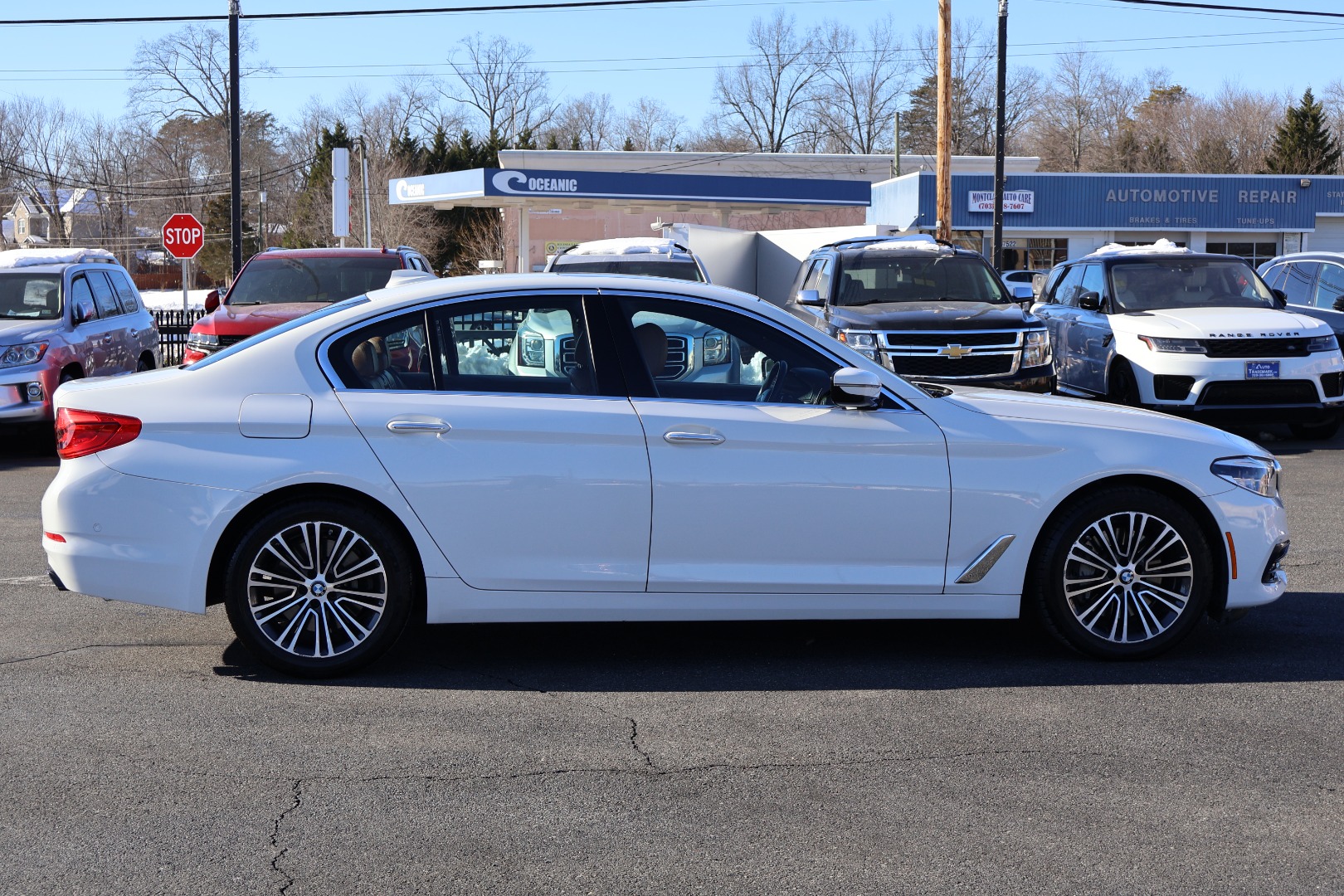 2017 BMW 5 Series 540i - Photo 8