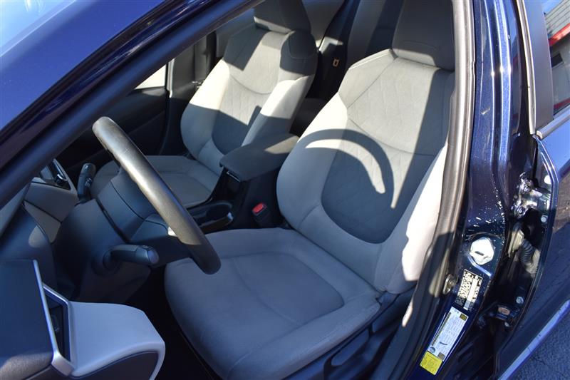 2020 Toyota Corolla LE - Photo 11