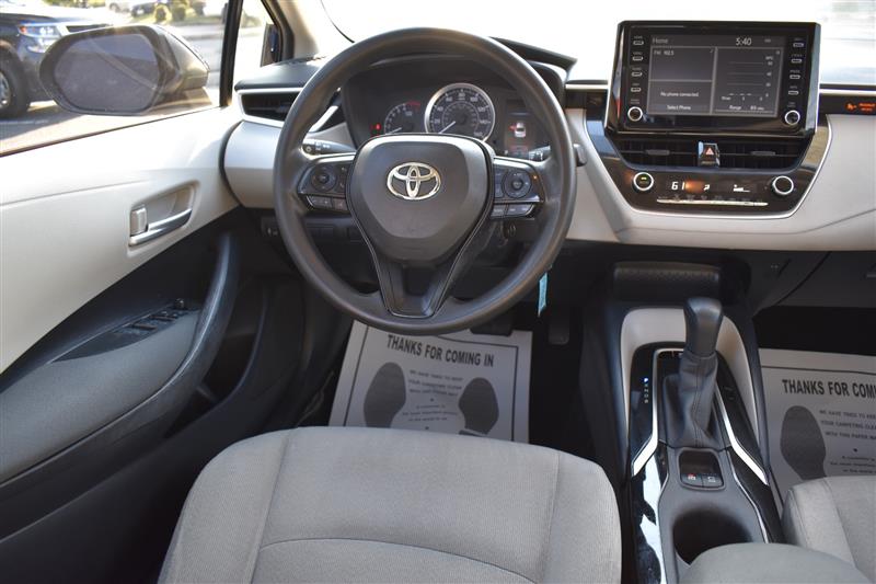 2020 Toyota Corolla LE - Photo 18