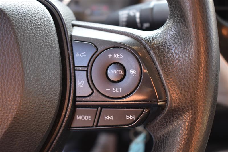 2020 Toyota Corolla LE - Photo 20