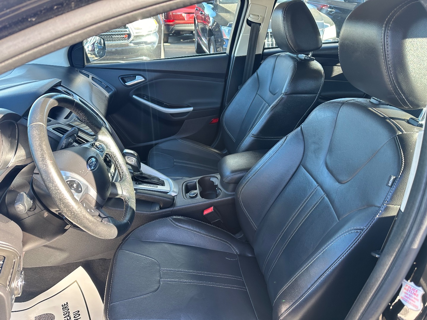 2014 Ford Focus SE - Photo 16