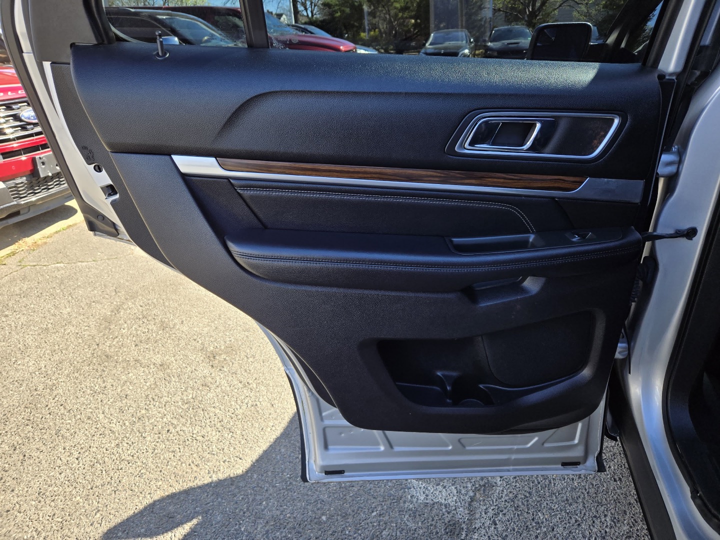 2017 Ford Explorer Limited - Photo 19