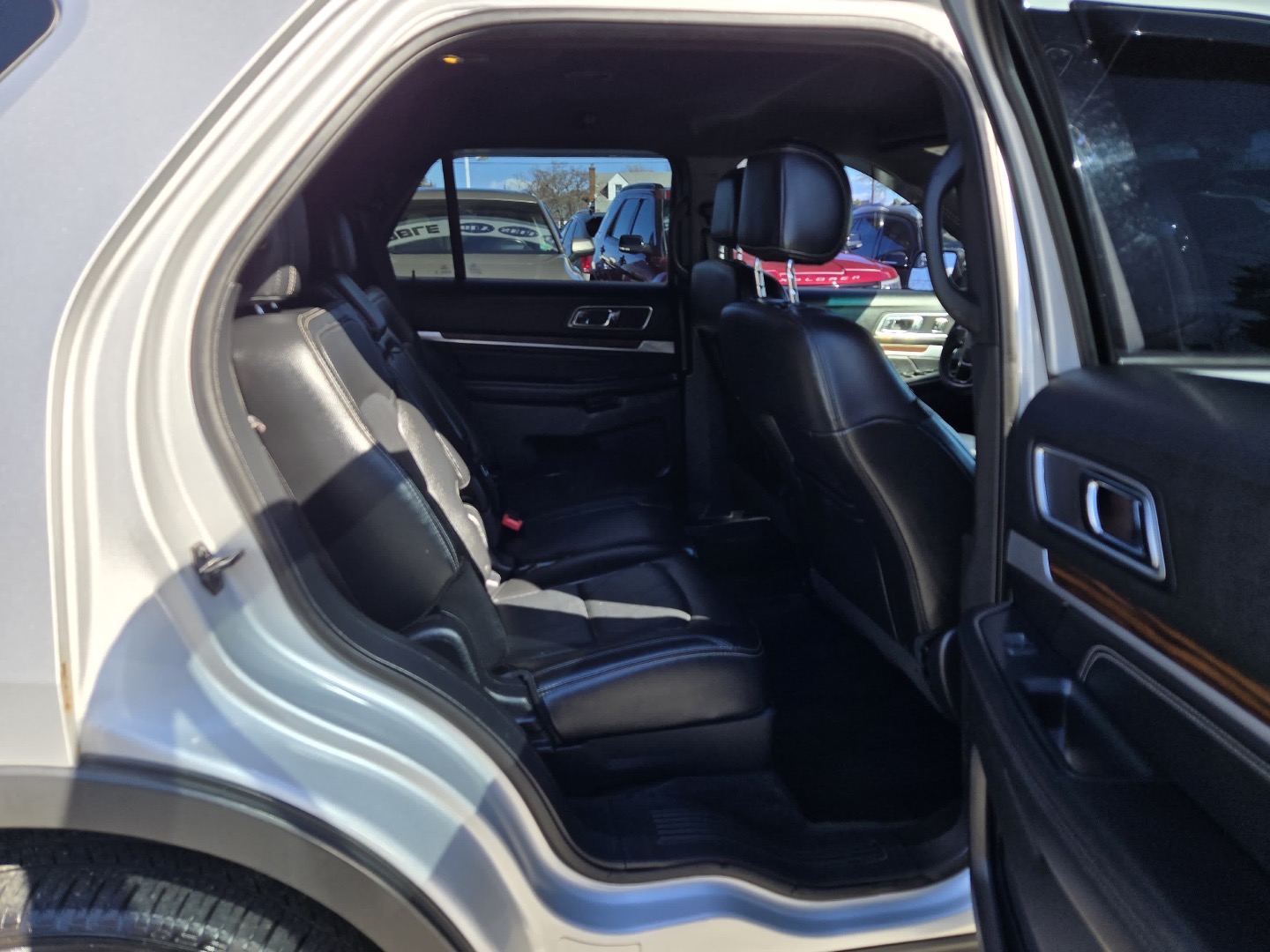 2017 Ford Explorer Limited - Photo 23