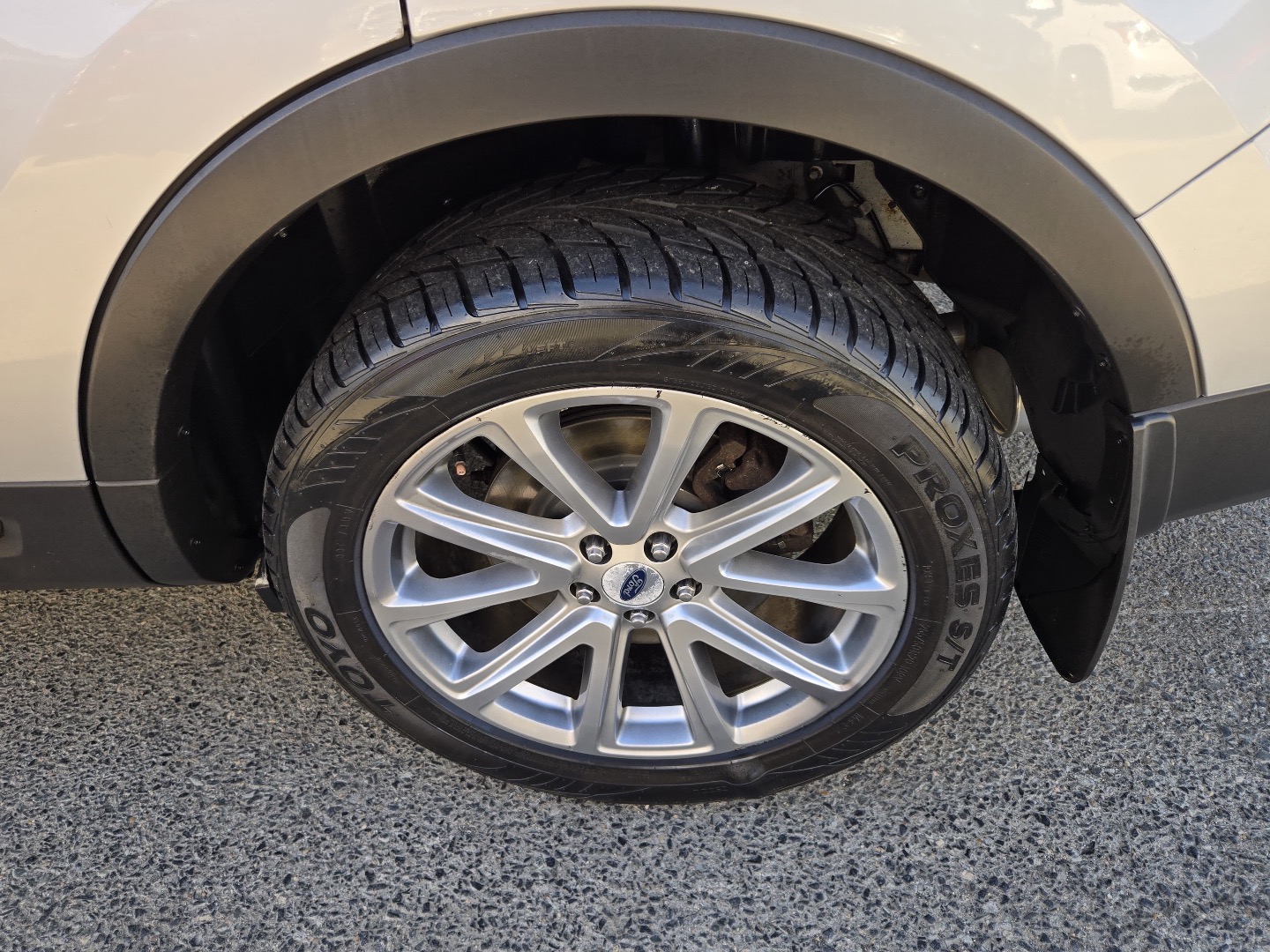 2017 Ford Explorer Limited - Photo 32