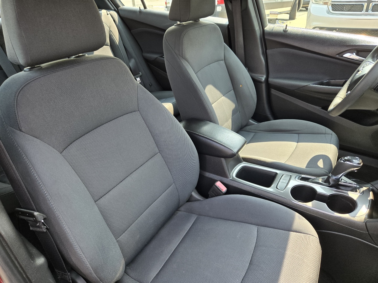 2018 Chevrolet Cruze LT - Photo 23