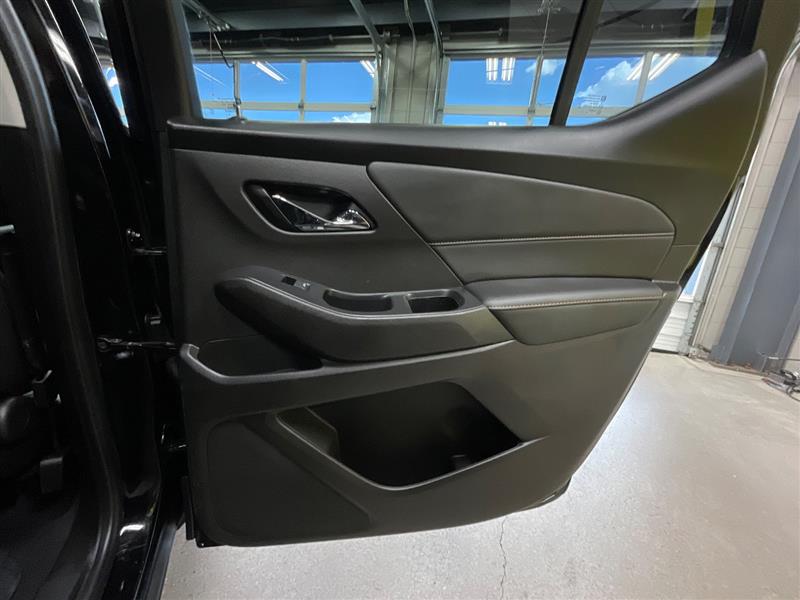 2021 CHEVROLET TRAVERSE LS