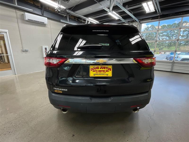 2021 CHEVROLET TRAVERSE LS
