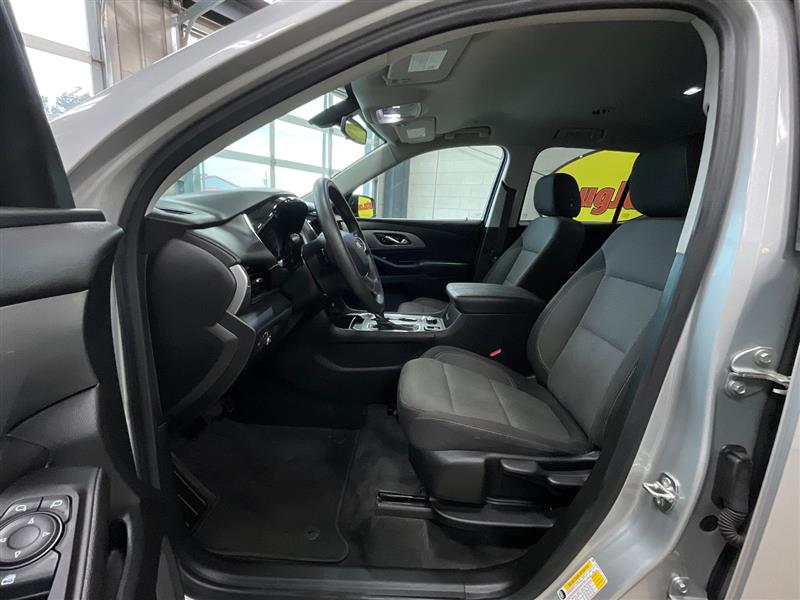 2020 CHEVROLET TRAVERSE LS