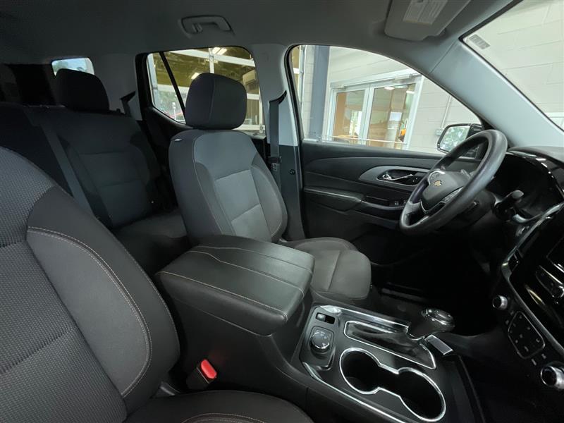 2020 CHEVROLET TRAVERSE LS