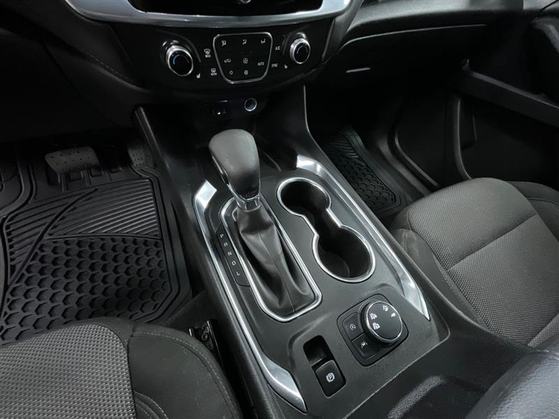 2022 CHEVROLET TRAVERSE LT CLOTH