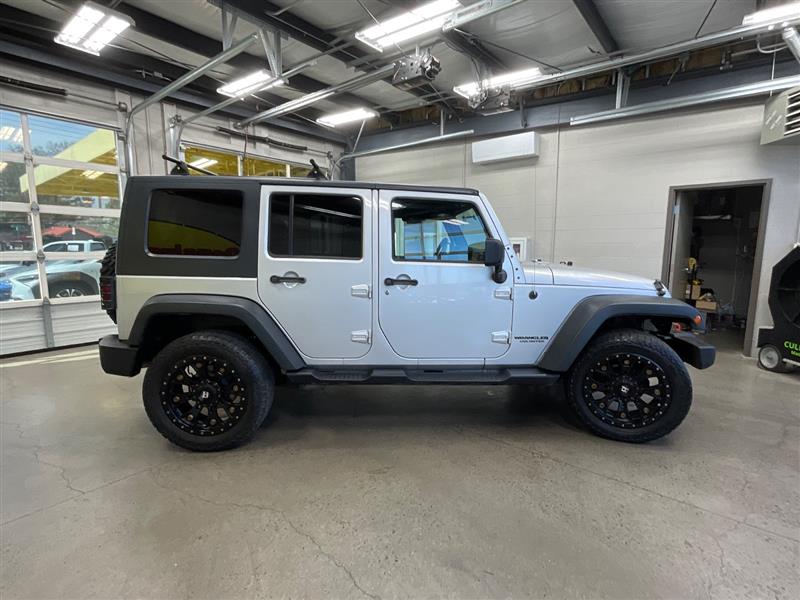 2010 JEEP WRANGLER UNLIMITED Sport