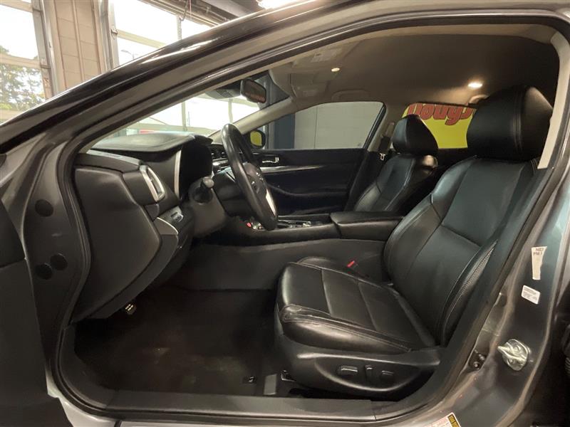 2020 NISSAN MAXIMA SV