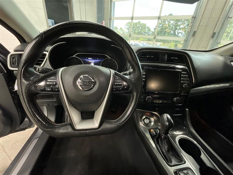 2020 NISSAN MAXIMA SV
