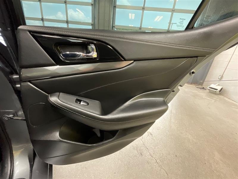 2020 NISSAN MAXIMA SV