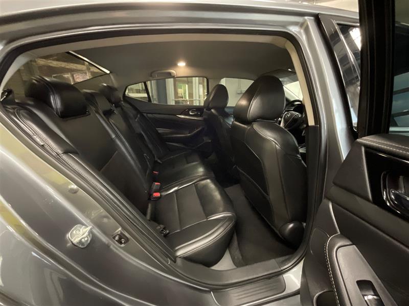 2020 NISSAN MAXIMA SV