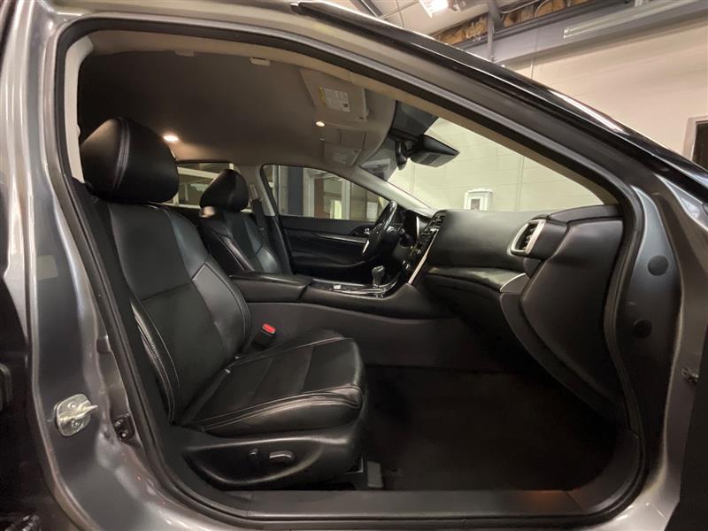 2020 NISSAN MAXIMA SV