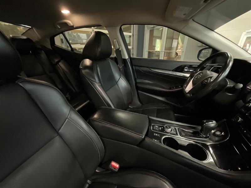 2020 NISSAN MAXIMA SV