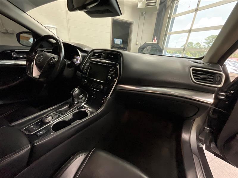 2020 NISSAN MAXIMA SV