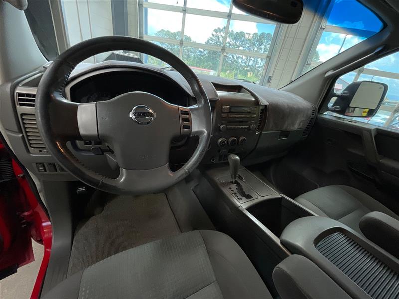 2006 NISSAN TITAN SE