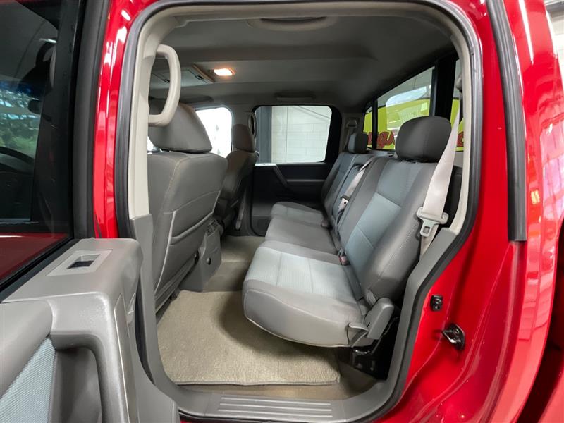 2006 NISSAN TITAN SE