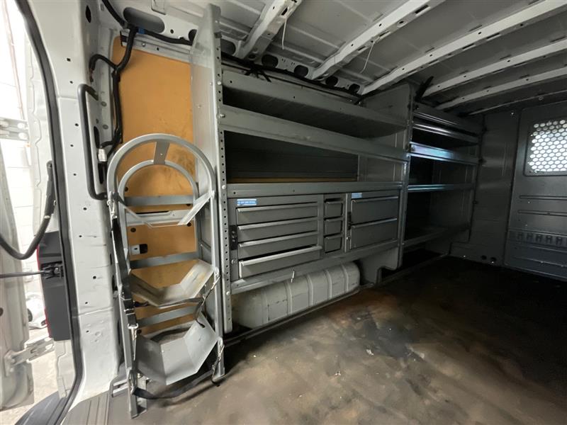 2018 NISSAN NV CARGO S