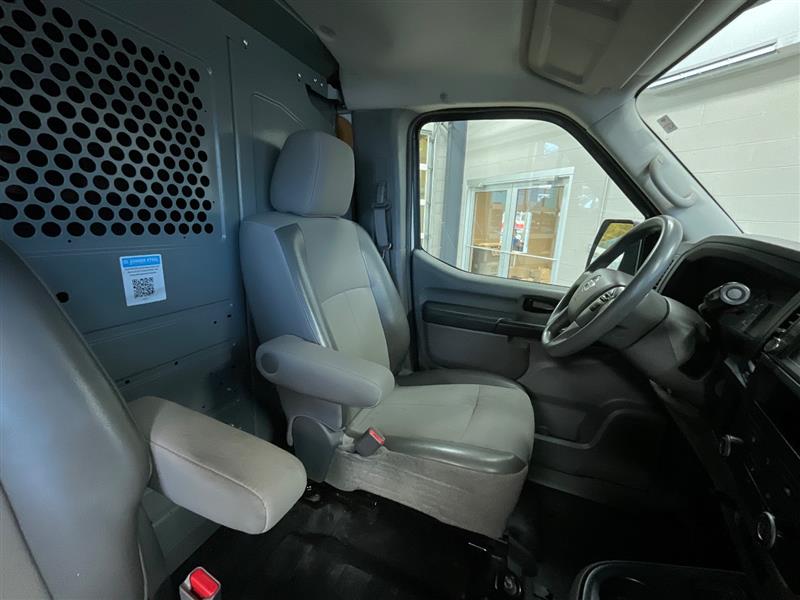 2018 NISSAN NV CARGO S