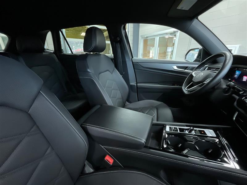 2024 VOLKSWAGEN ATLAS CROSS SPORT 2.0T SE