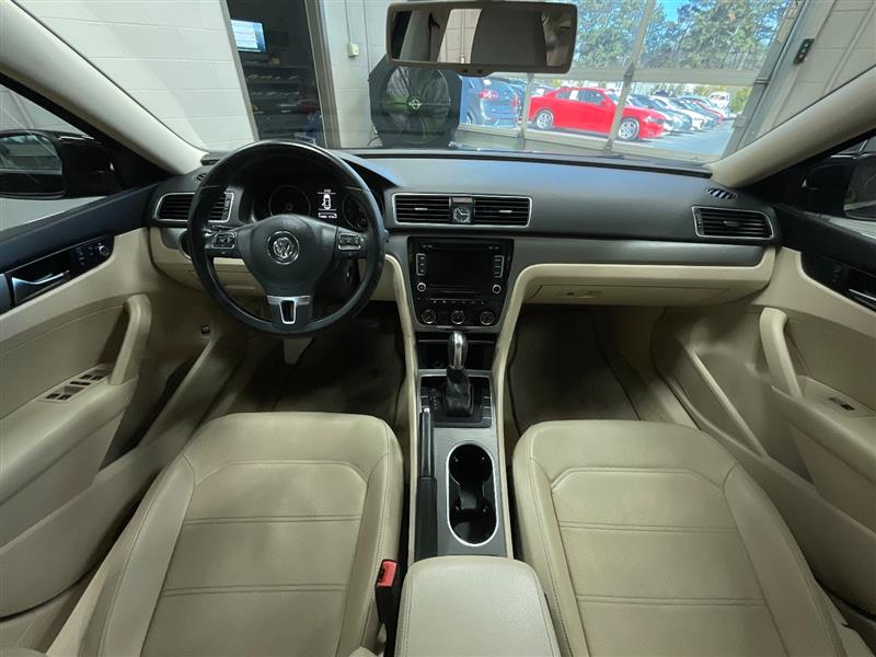 2014 VOLKSWAGEN PASSAT SE