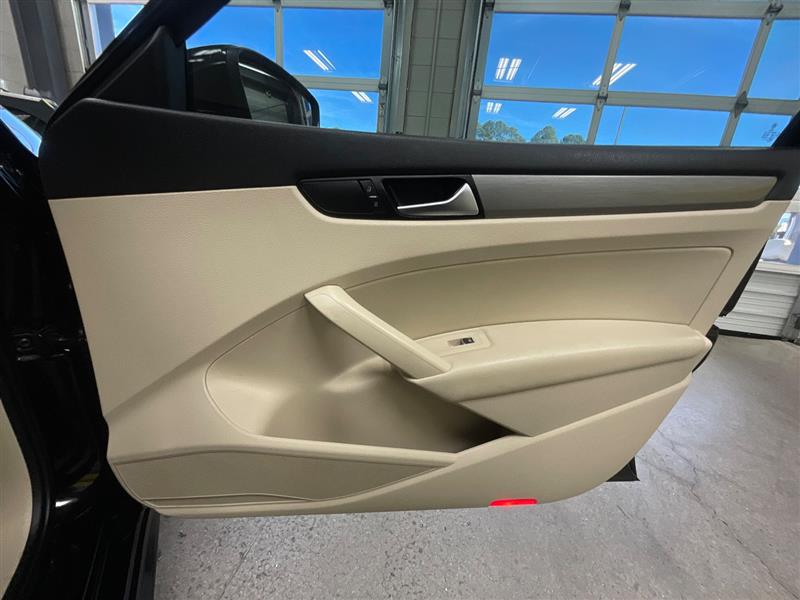 2014 VOLKSWAGEN PASSAT SE