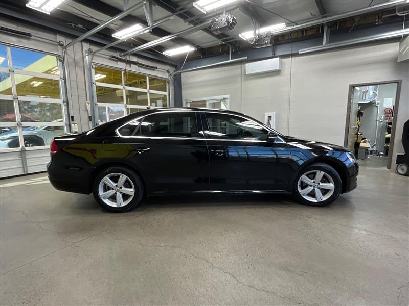 2014 VOLKSWAGEN PASSAT SE