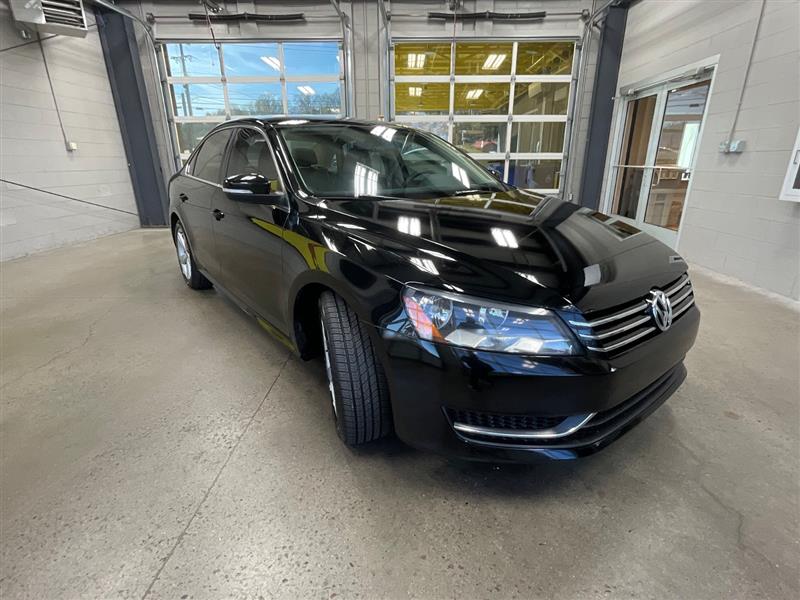 2014 VOLKSWAGEN PASSAT SE