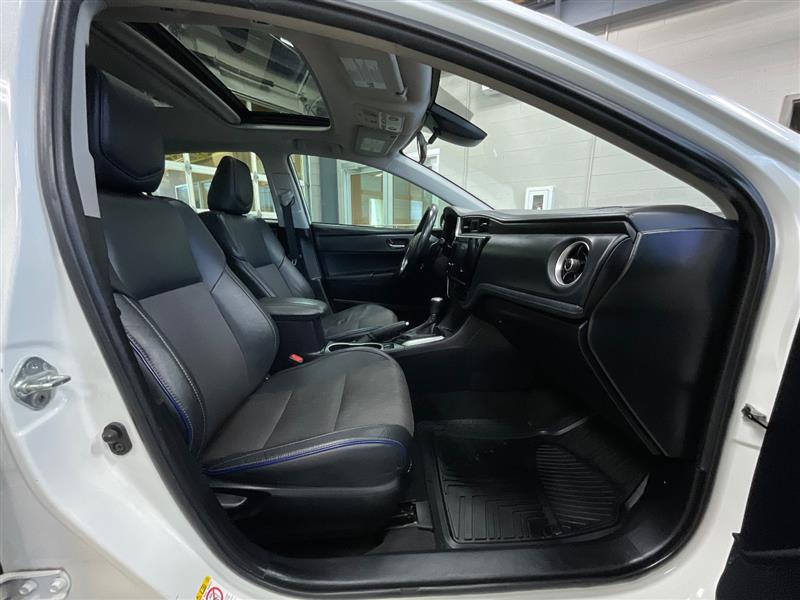 2019 TOYOTA COROLLA SE