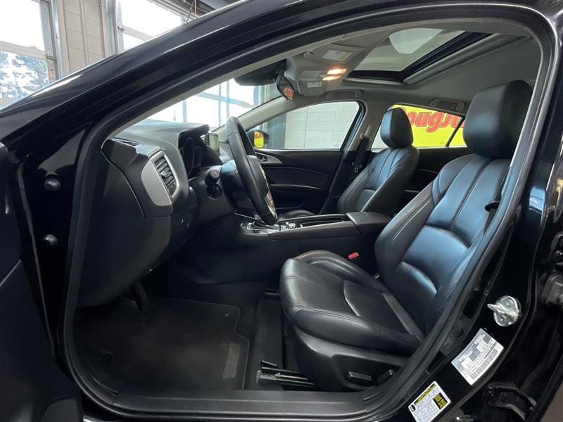 2017 MAZDA MAZDA3 TOURING