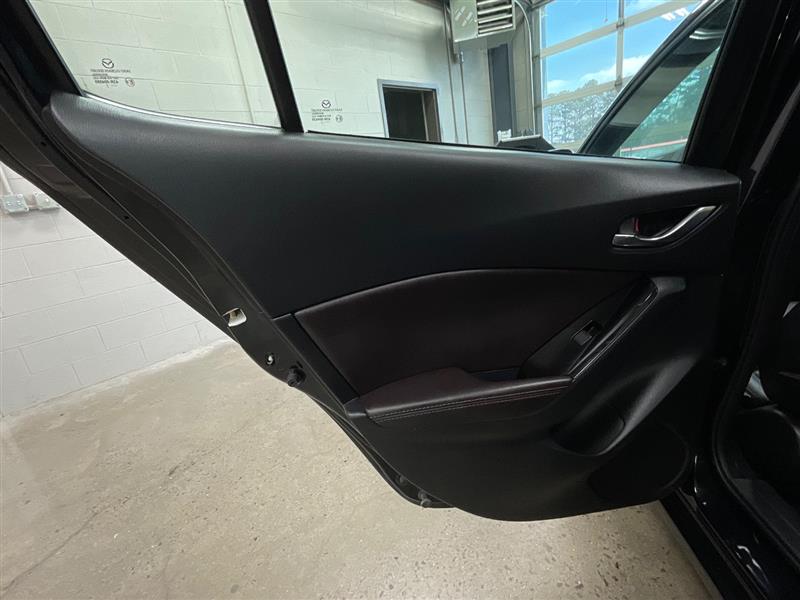 2017 MAZDA MAZDA3 TOURING