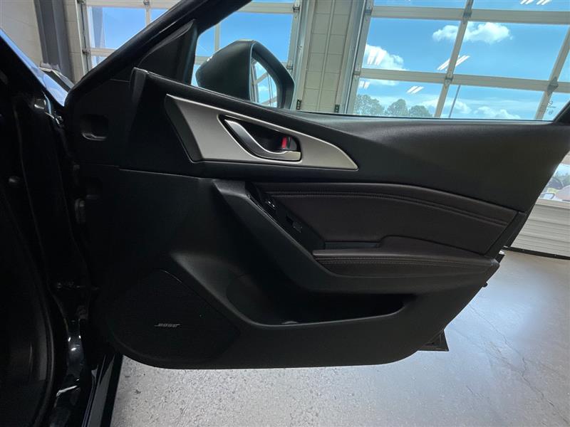 2017 MAZDA MAZDA3 TOURING