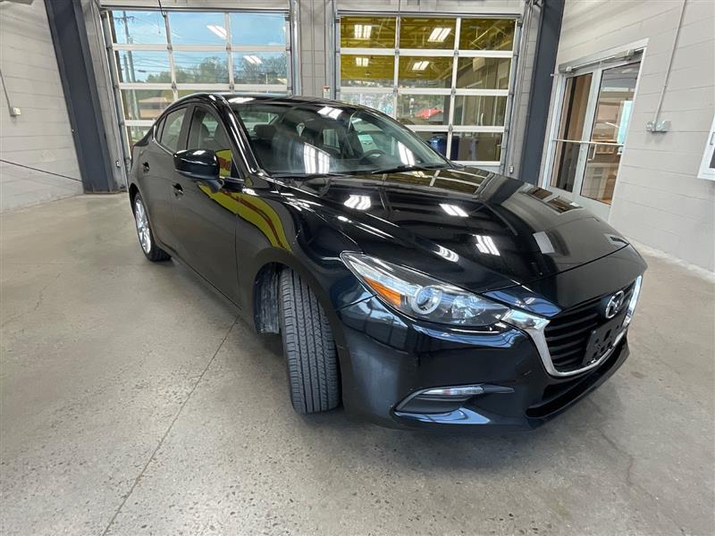 2017 MAZDA MAZDA3 TOURING