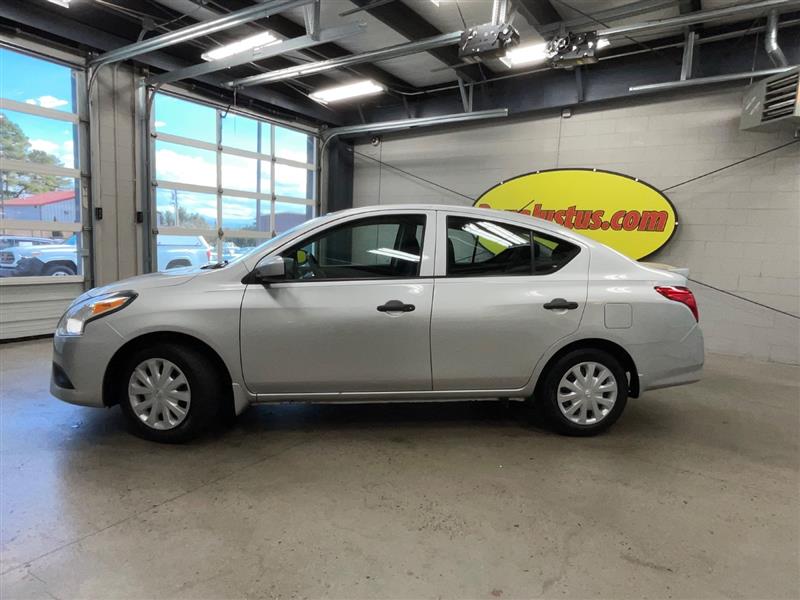 2018 NISSAN VERSA 