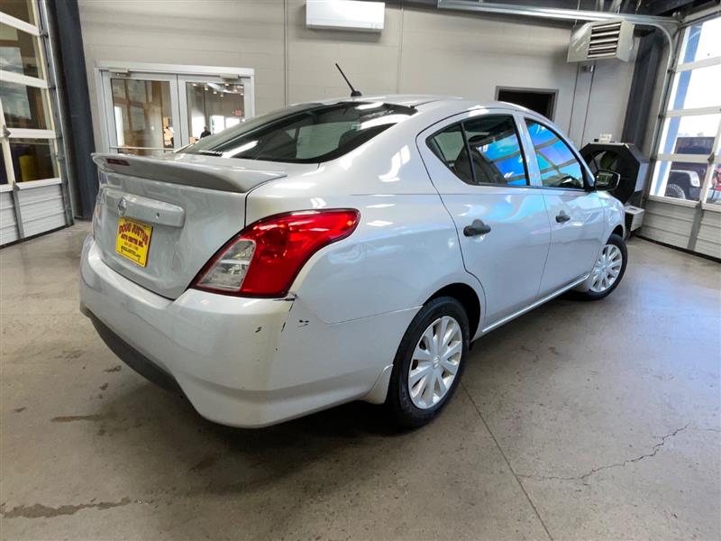 2018 NISSAN VERSA 