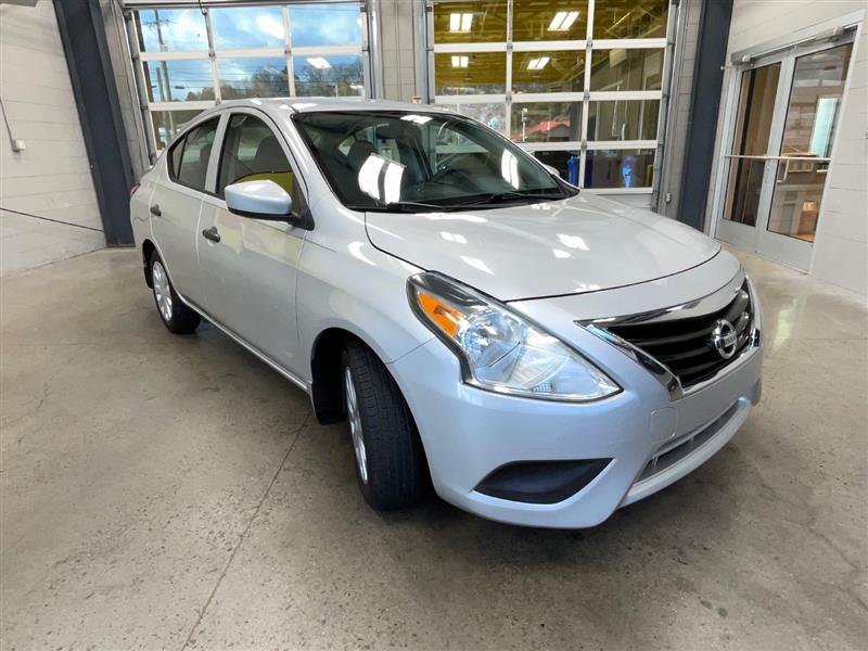 2018 NISSAN VERSA 