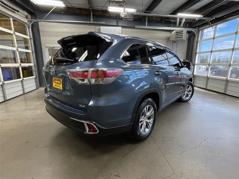 2015 TOYOTA HIGHLANDER XLE