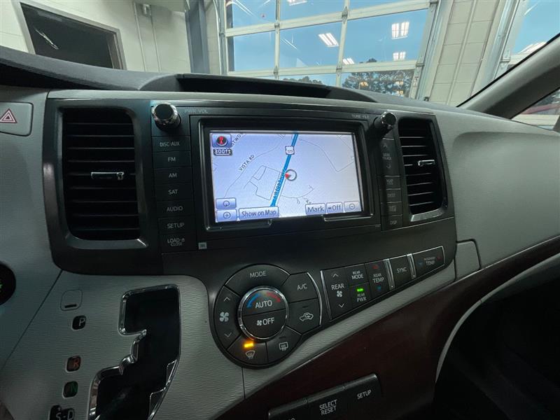 2011 TOYOTA SIENNA XLE 8 PASSENGER