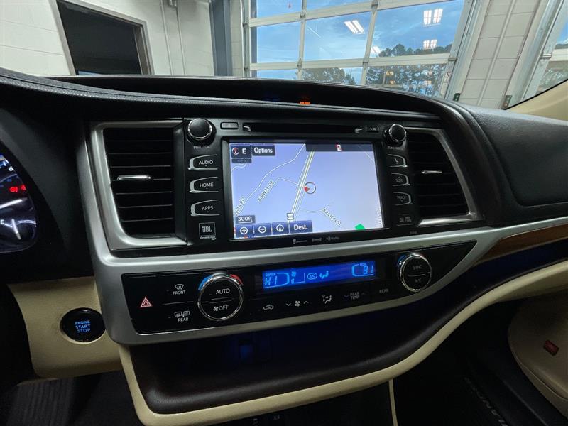 2017 TOYOTA HIGHLANDER LIMITED