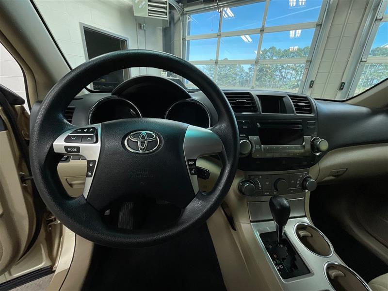 2012 TOYOTA HIGHLANDER 